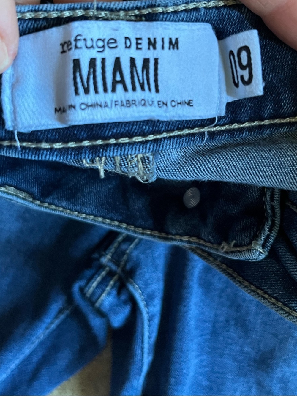 Refuge Denim Miami High Rise Distressed Jeans sz 09 - Picture 5 of 5